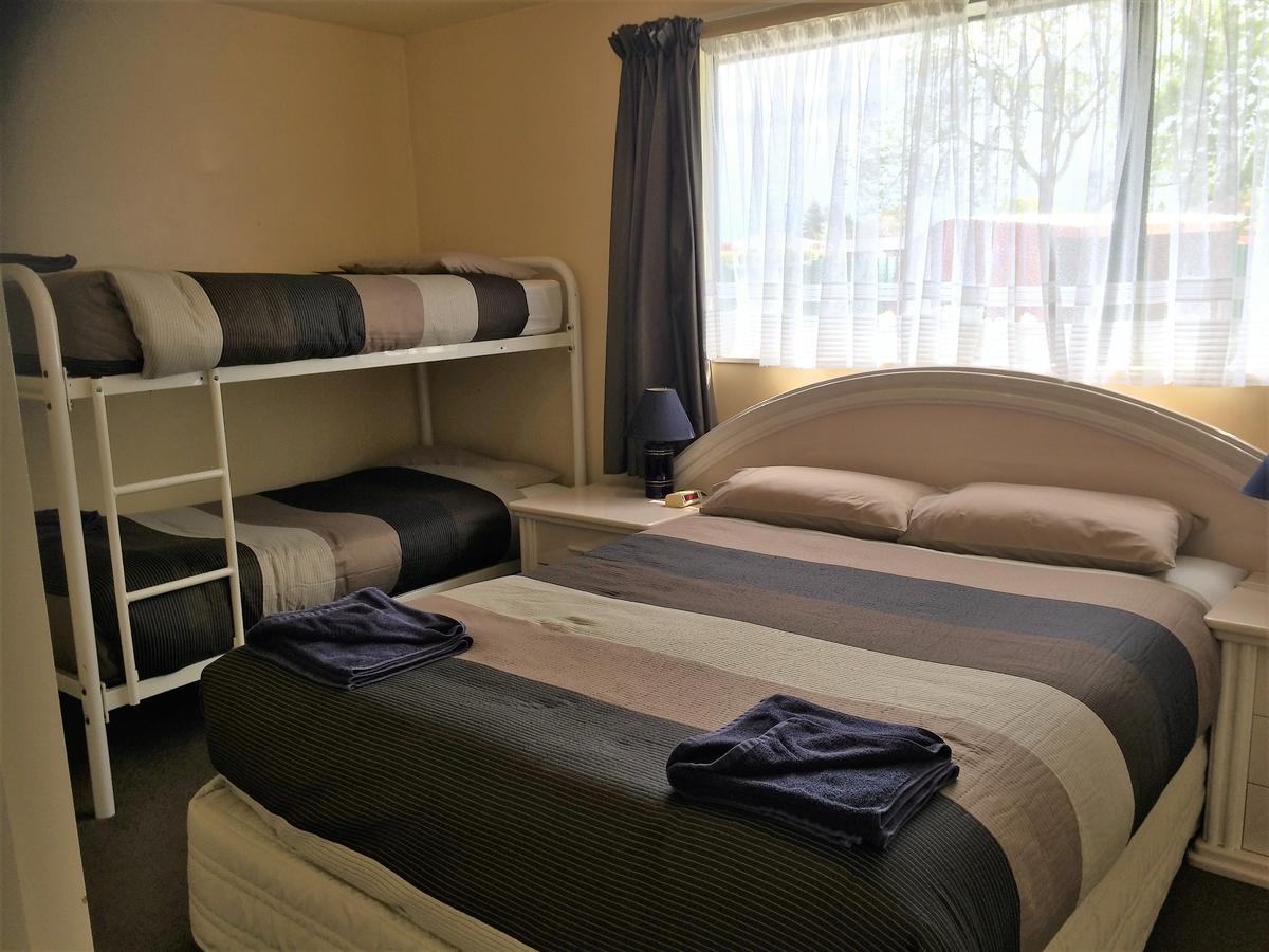 Cedar Chalets And Barkers Lodge Methven Extérieur photo